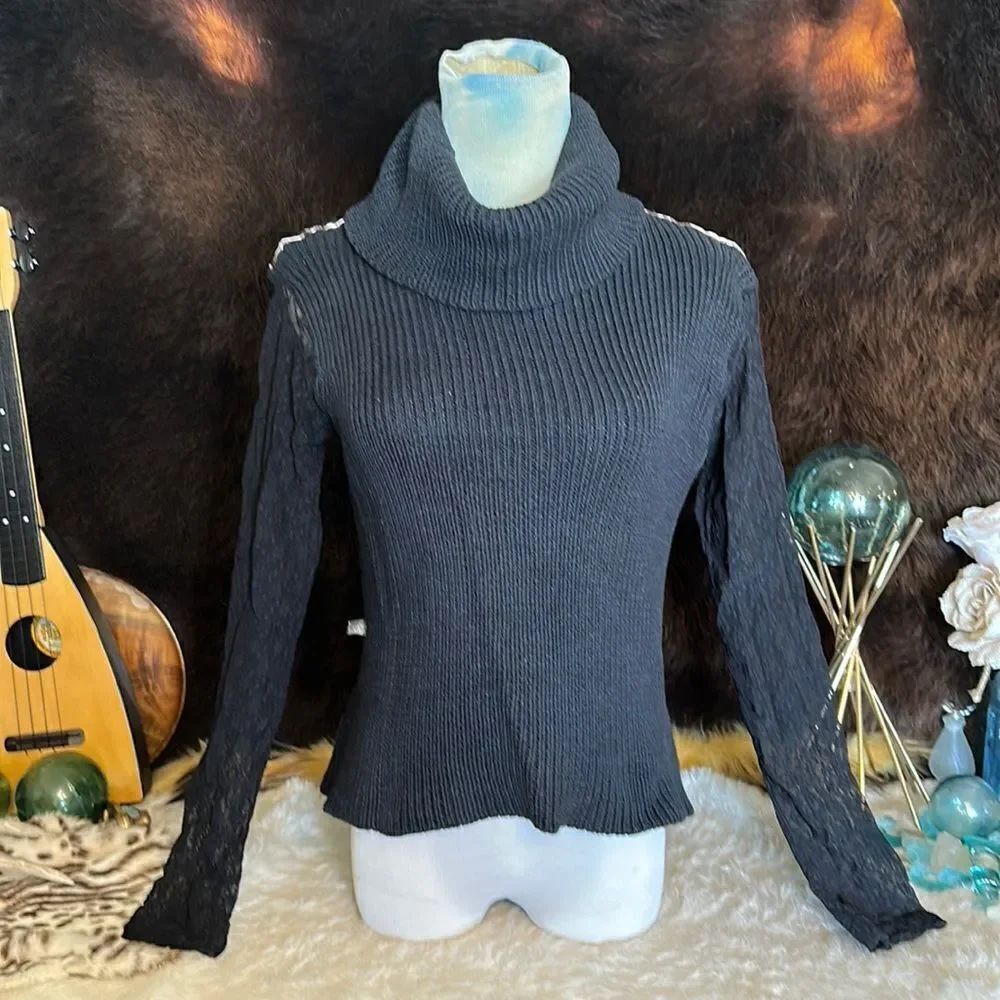 Gingersnap turtleneck sweater S (4900)